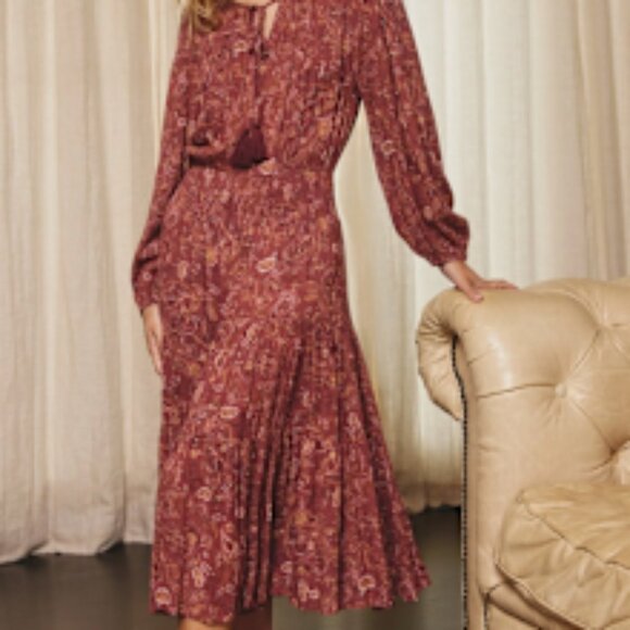 Paisley Smocked Waist Tiered Dress - Picture 2 of 4